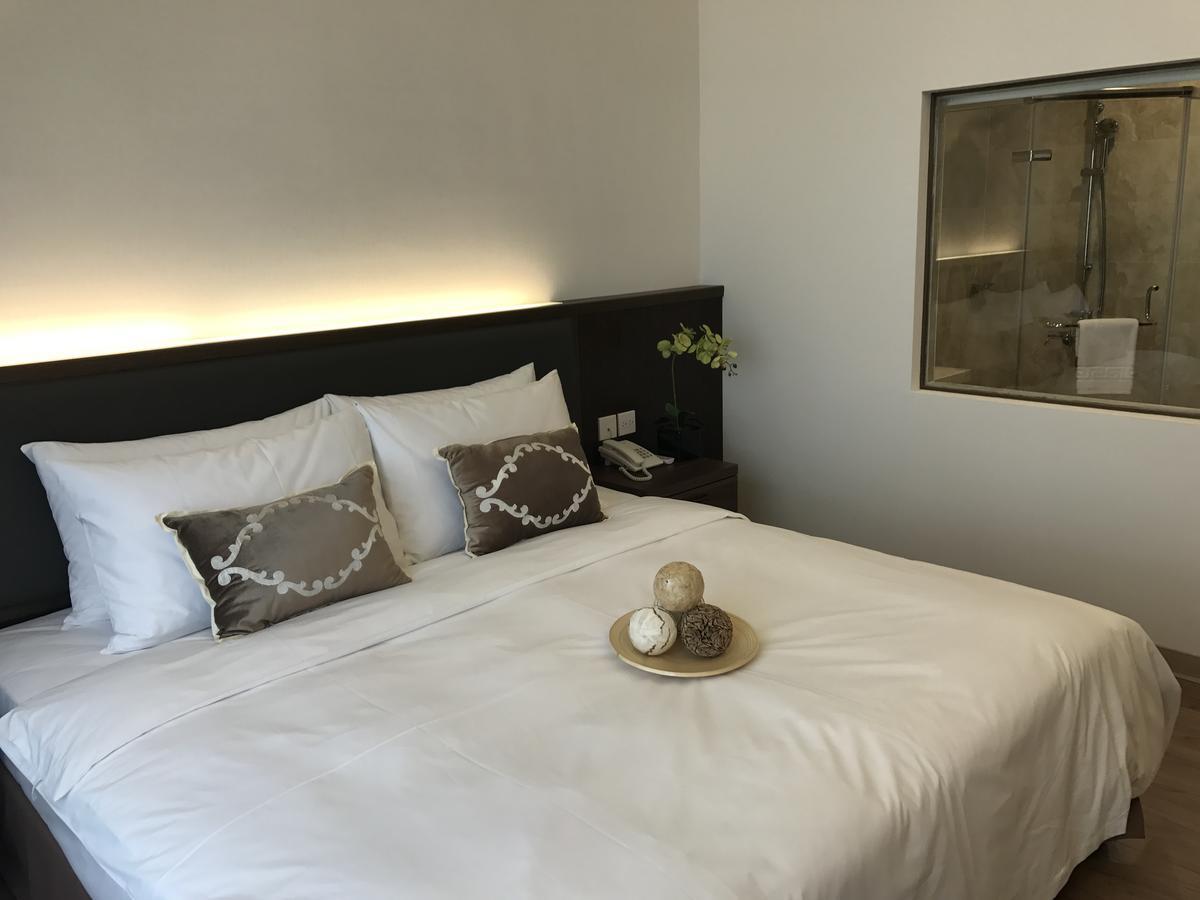 晨光飯店 Hotell Chiayi City Exteriör bild