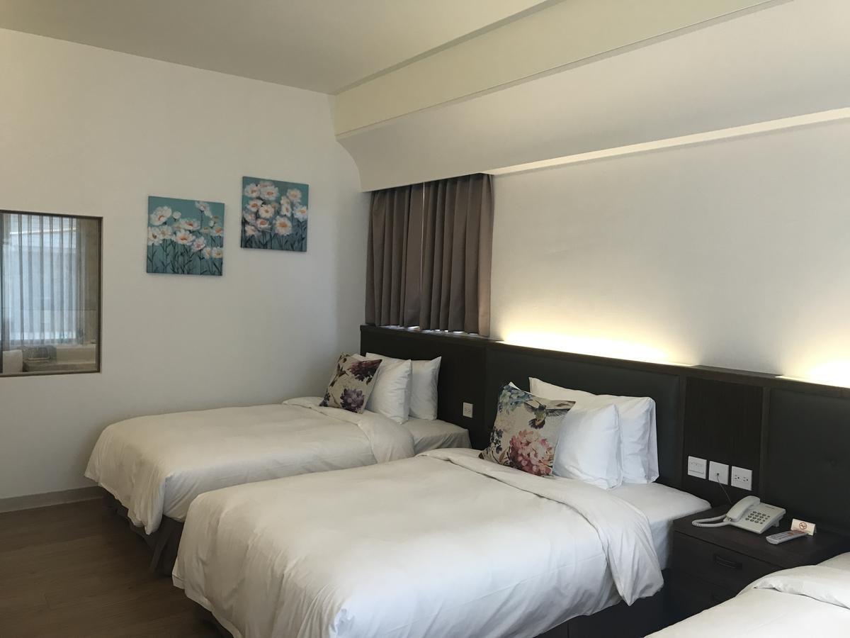 晨光飯店 Hotell Chiayi City Exteriör bild